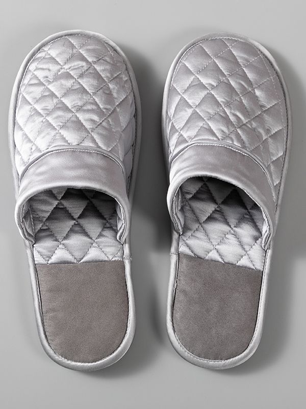 All-Season Closed-Toe Silk House Slipper for Women