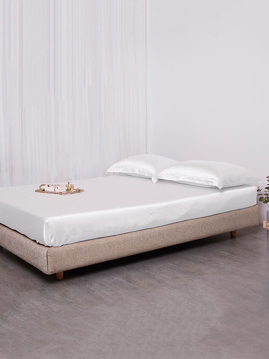 25 Momme Luxury Seamless Silk Fitted Sheet