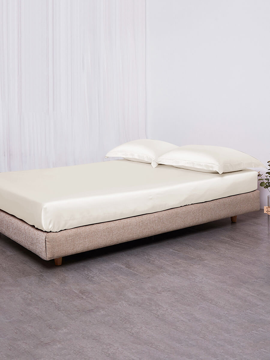 25 Momme Luxury Seamless Silk Fitted Sheet