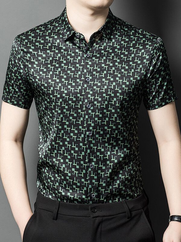 Stylish Black and Green Geometric Print Short-Sleeve Silk Shirt