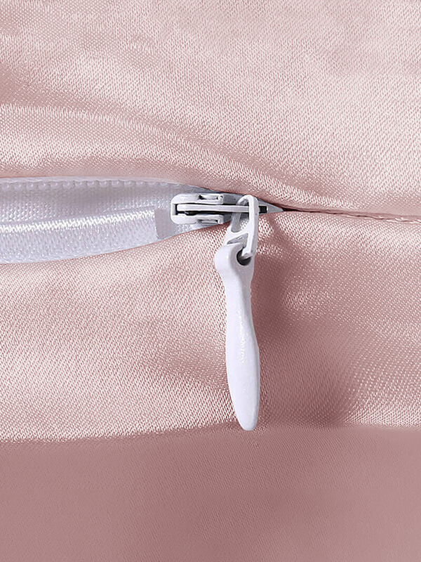 22 Momme Mulberry Silk Pillowcase with Hidden Zipper