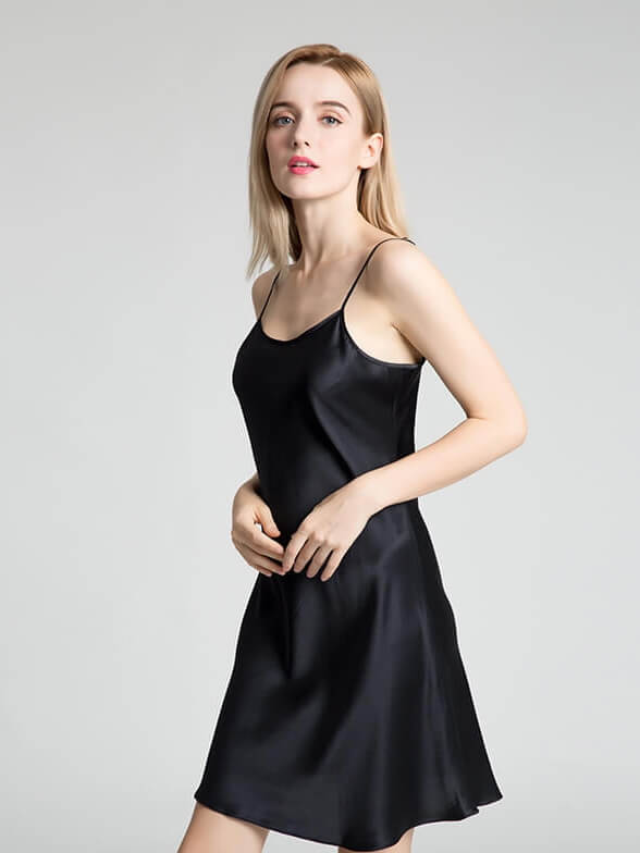 22 Momme Scoop Neck Spaghetti Strap Silk Chemise