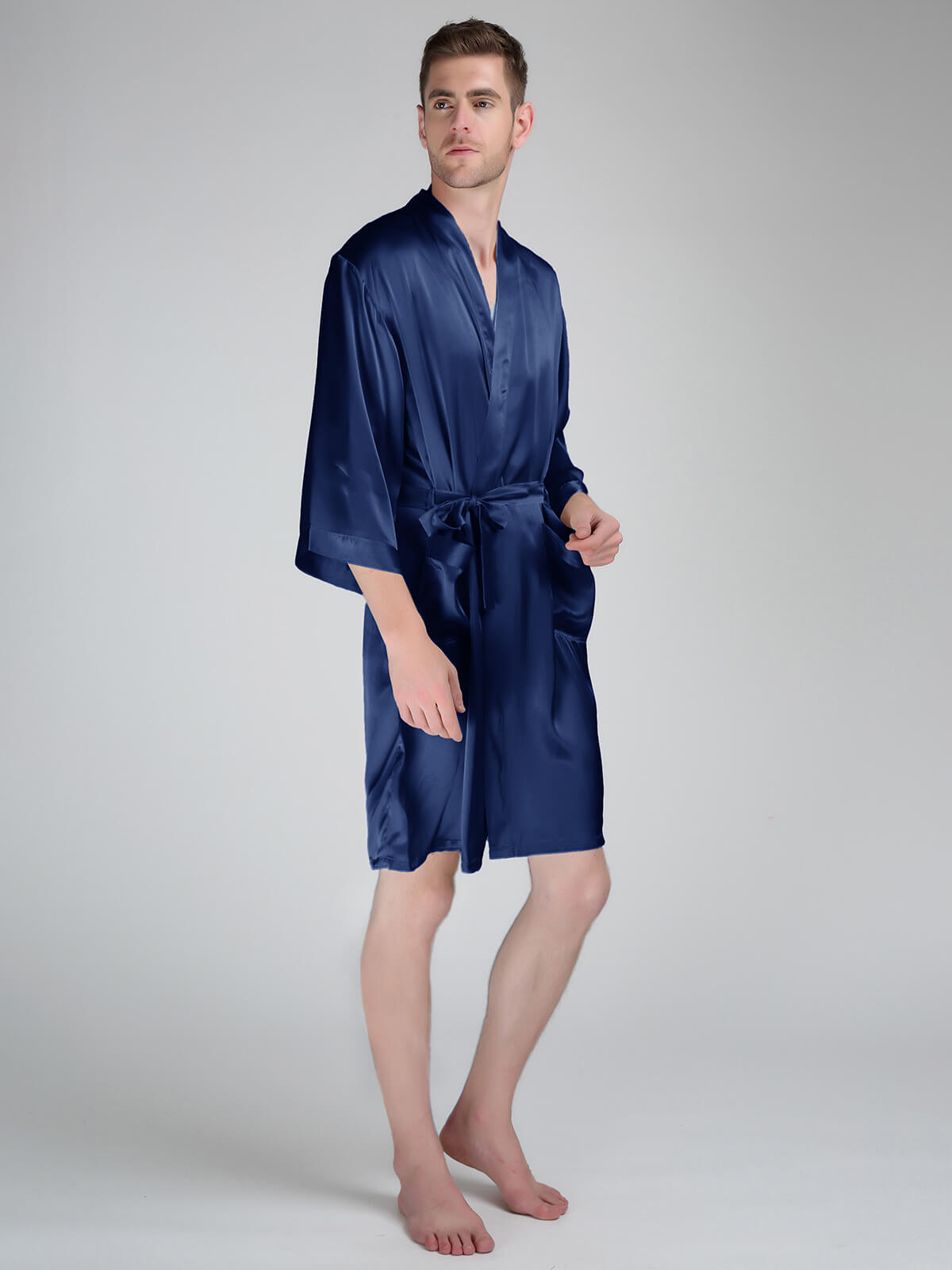 22 Momme Men's Classic Short Silk Robe with Belt and Pockets