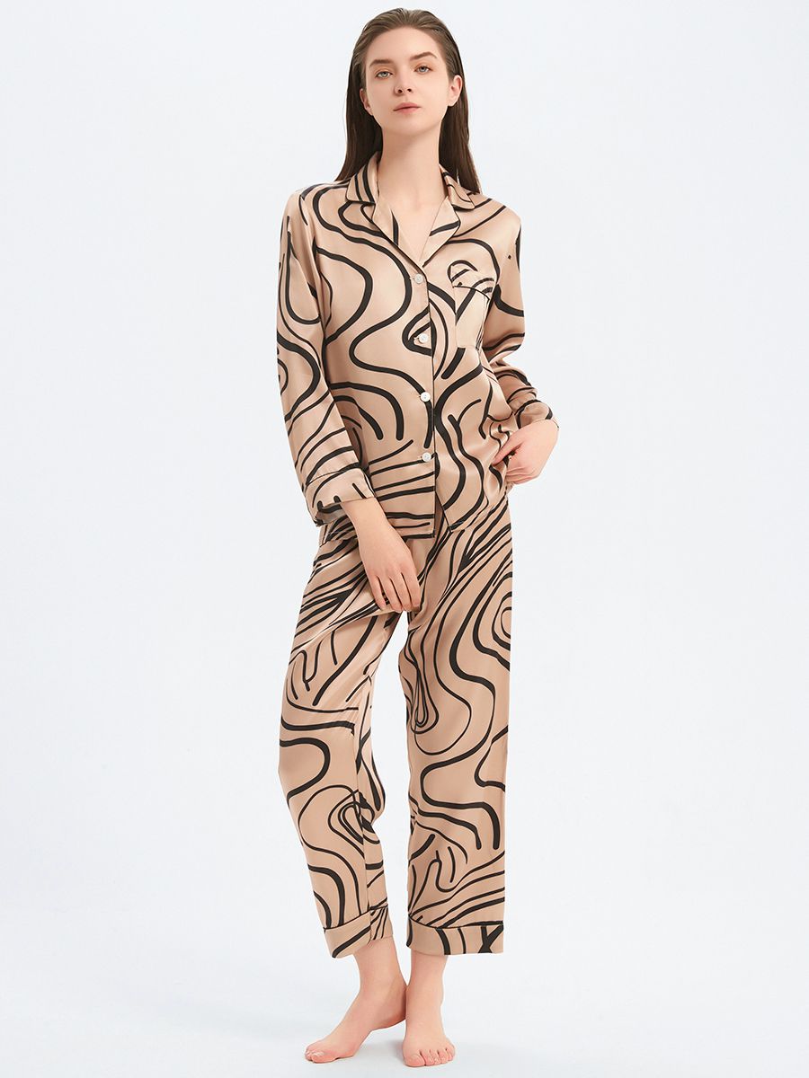 22 Momme Champagne Gold Women Wave Pattern Long Silk Pajama Set