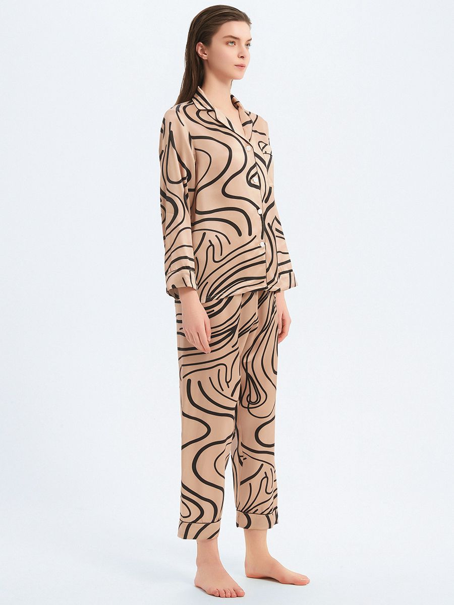 22 Momme Champagne Gold Women Wave Pattern Long Silk Pajama Set