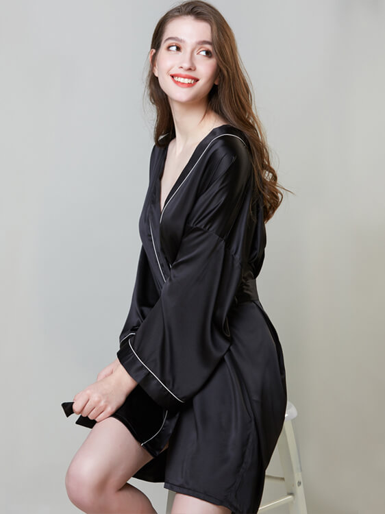 22 Momme Piped Short Silk Bride and Bridesmaids Bathrobe