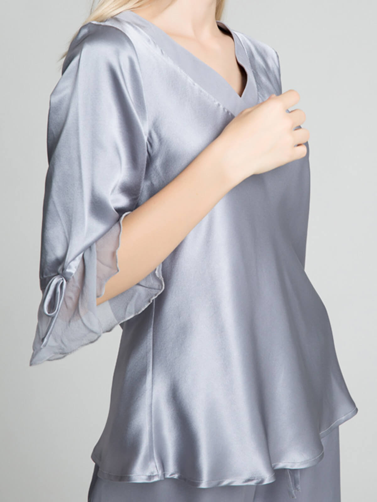 22 Momme Women's V-Neck 3/4 Sleeve Silk Pajama Set Ruffle Cuffs