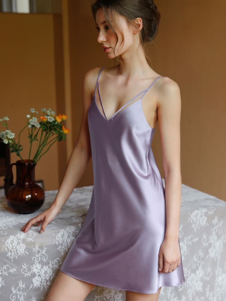 22 Momme Strappy V-Neck Spaghetti Strap Silk Chemise