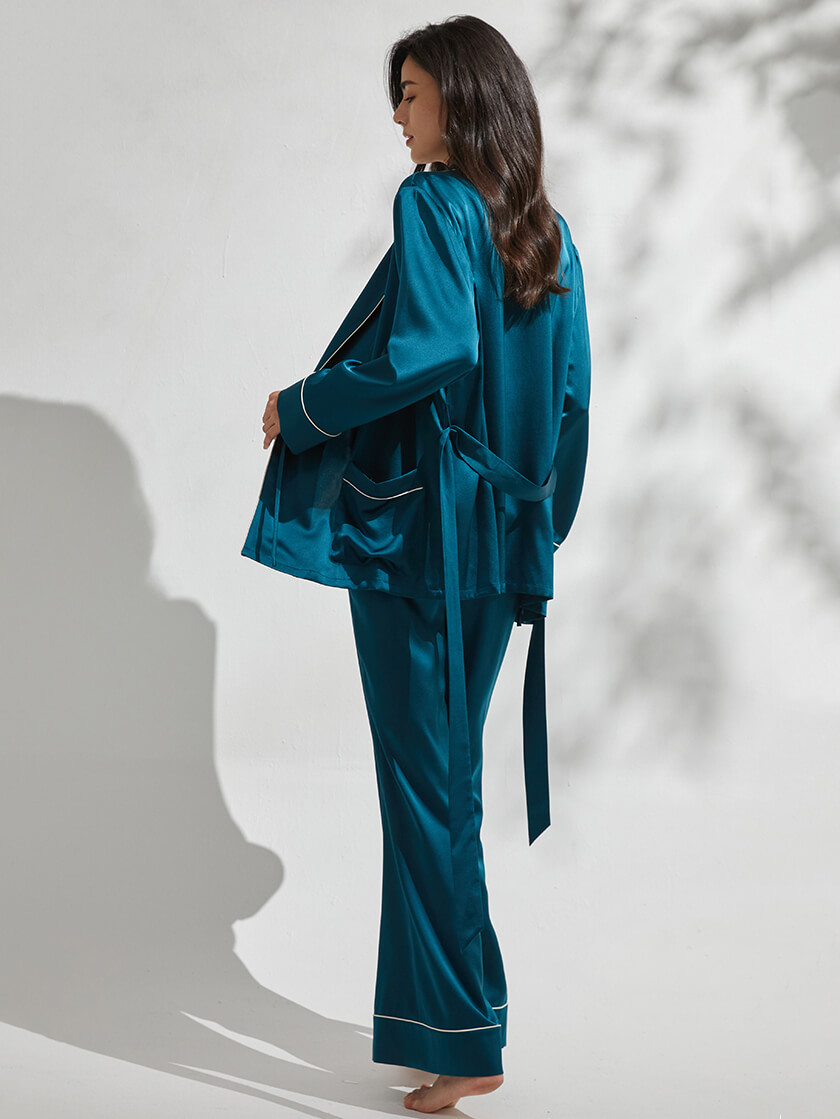 22 Momme 3 Piece Luxurious Long Silk Pajama Set For Women