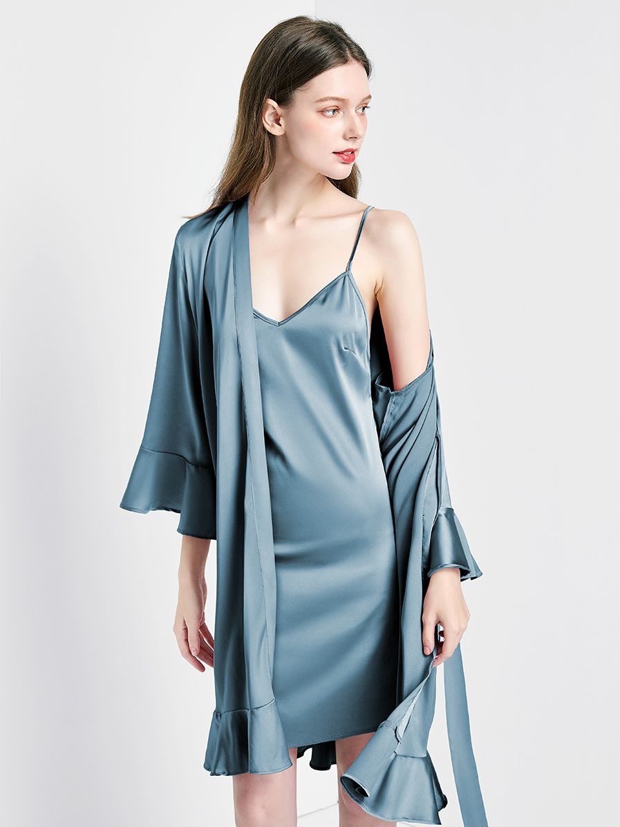 22 Momme Women's Ruffled Silk Robe Luxury Sleepwear