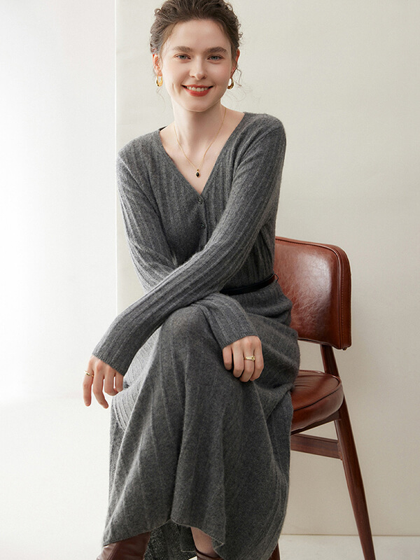 Sexy Rib-Knit V-Neck Long Cashmere Dress with Buttons