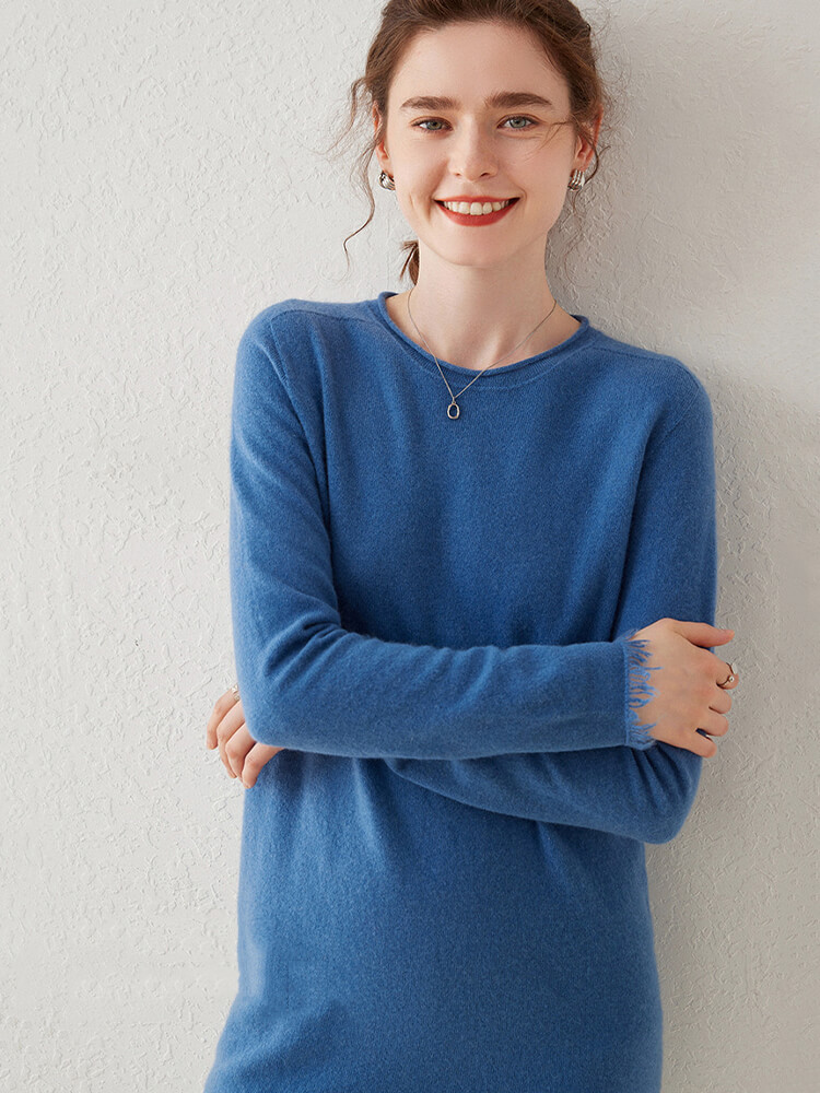 Boho-Chic Mid-Length Cashmere Crewneck Dress with Tassel Trim